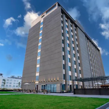 Holiday Inn LUCKNOW AIRPORT by IHG