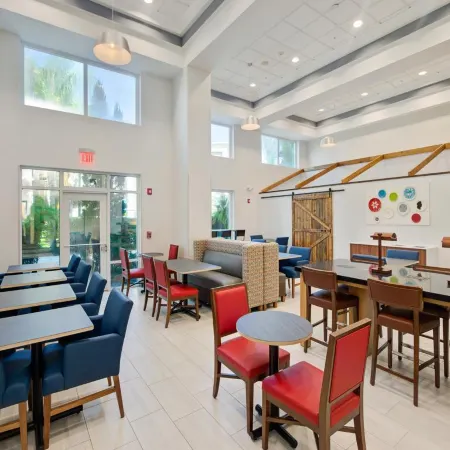 Holiday Inn Express & Suites ORLANDO - APOPKA by IHG