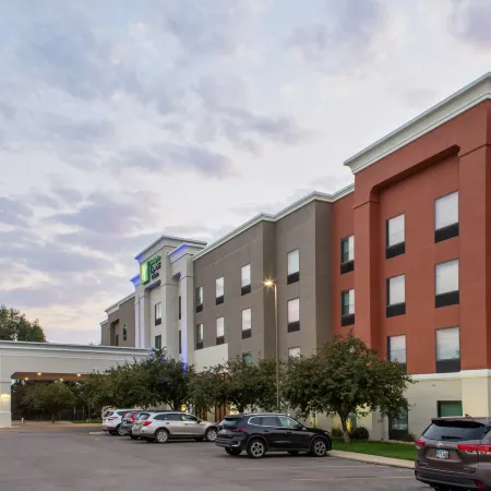 Holiday Inn Express & Suites SIOUX CITY - SOUTHERN HILLS by IHG