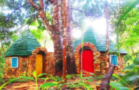 Phu Nam House - Resort Hotels near Ho Quoc Temple