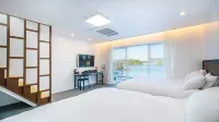 Sacheon Azule Poolvilla