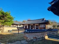 Cheongbaek Hanok Pension