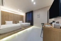 Sacheon (Samcheonpo) Hotel Lazy Heaven