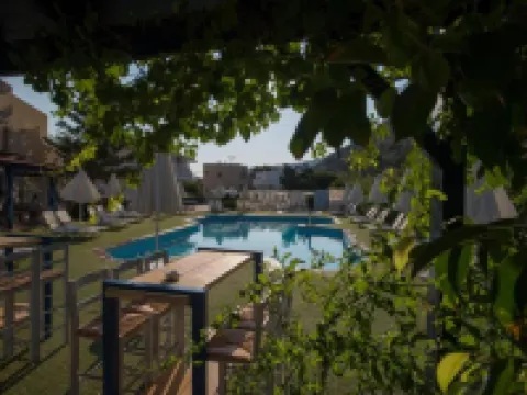 Fragiskos Hotel マタラのホテル