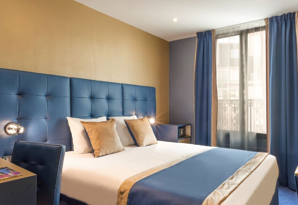 2. 트리아논 가르 ..