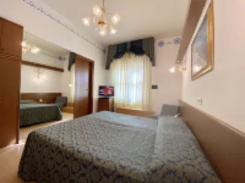 ホテル フロリダ