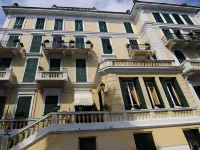 Hotel Petit Royal