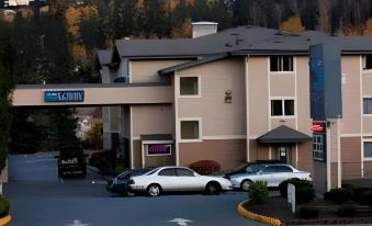 Bay City Inn