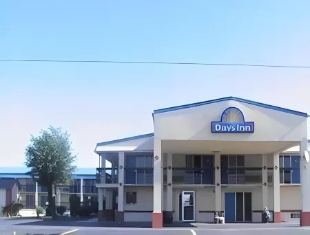 奧克馬爾吉温德姆戴斯酒店
