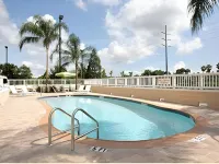 Fairfield Inn & Suites Titusville Kennedy Space Center - parking