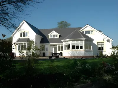 Hazelwood House Hotels near Coney Beach Porthcawl
