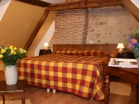 Logis Auberge le Colombien - Hôtel et Restaurant Hotels in Saint-Etienne-De-Chigny
