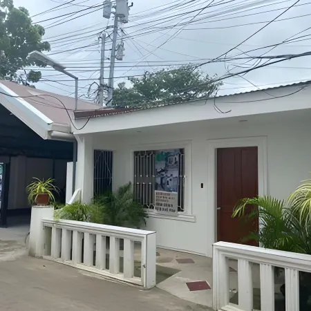 Moalboal Beach Front Hotel