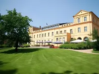 Schlosshotel Ziethen Hotels in Velten