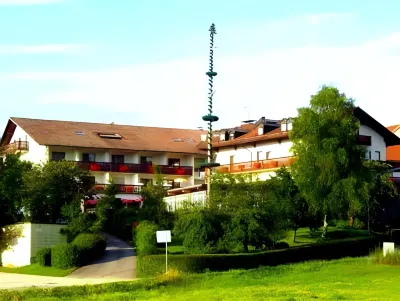 Vital & Gesundheitshotel Schuerger Hotels near St. Johannes der Täufer