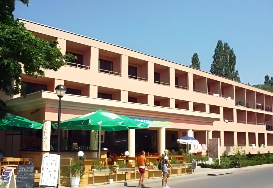 hotel overview picture