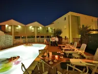 Logis Hotel Restaurant le Grand Turc Hotels in L'Oie