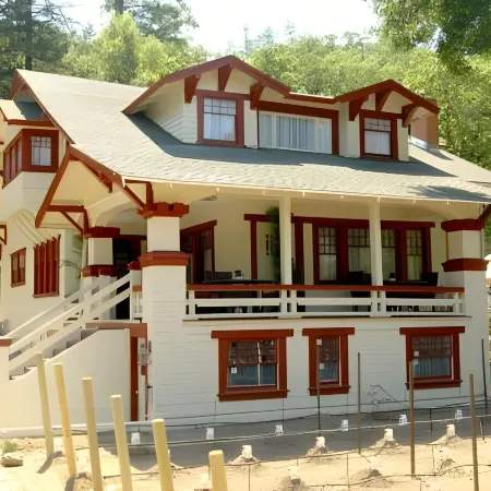 Craftsman Inn