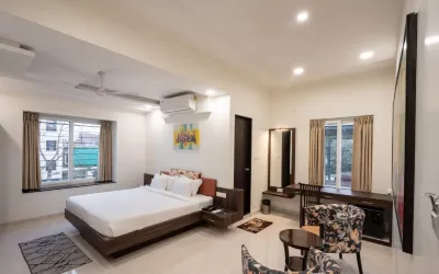 Hotel Springdale Suites Hotels near Balaji Temple GSB Kashi Math(मठ)