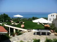 Palmina Mare Villa and Studios فنادق في Zaloggo