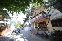 Le Pondy Home Stay Hotels near Barathiyar Meseum at Pondicherry