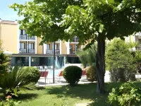 River Park Hotel