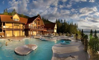 Halcyon Hot Springs Resort
