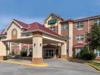 Quality Suites Addison-Dallas Hotels in Addison
