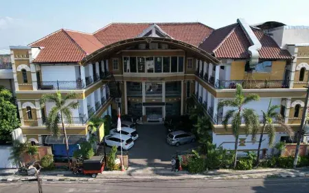 Kenari Asri Hotel