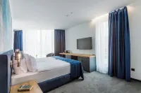 Blue Star Luxury Hotel Hotels in Kladnitsa