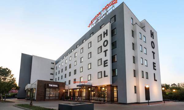 Vienna House Easy by Wyndham Bucharest Airport