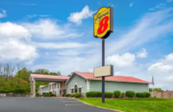弗農山速8飯店