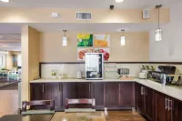 Quality Inn & Suites Quincy - Downtown - petit déjeuner