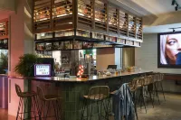 MOXY Memphis Downtown