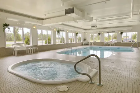 Super 8 by Wyndham Fort Frances Отели в г. Форт Франсес