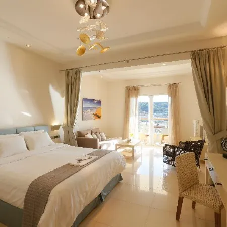 Pictures Suites