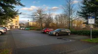 Holiday Inn - the niu, BLADE SOLINGEN by IHG - parking
