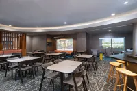 SpringHill Suites Dallas DFW Airport East/Las Colinas Irving - breakfast