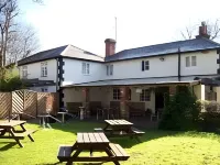 The Winchfield Inn - Parking