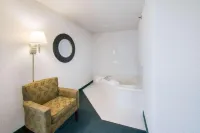 Rodeway Inn Urbana Champaign University Area - Pet friendly