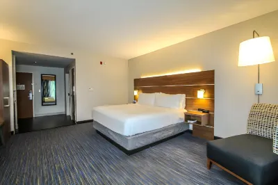 Holiday Inn Express & Suites Charleston-North Hotels in North Charleston