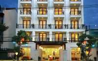 Uptown Hoi An Hotel & Spa Hotellit kohteessa 