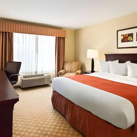 Country Inn & Suites by Radisson, Clinton, IA