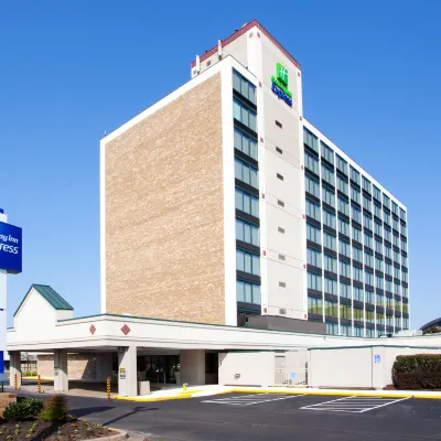 ホリデイ イン エクスプレス ワシントン DC SW - スプリングフィールド by IHG カーライルハウス周辺のホテル