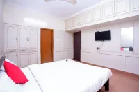 Stayz Inn La-Villa Pallikaranai Hotels near VGP Shanthi Nagar Park