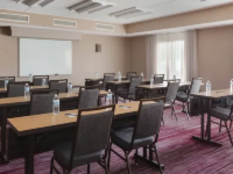 คอร์ทยาร์ดบายแมริออท ฟิลาเดลเฟีย วิลโลว์โกรฟ โรงแรมในวิลโลว์โกรฟ