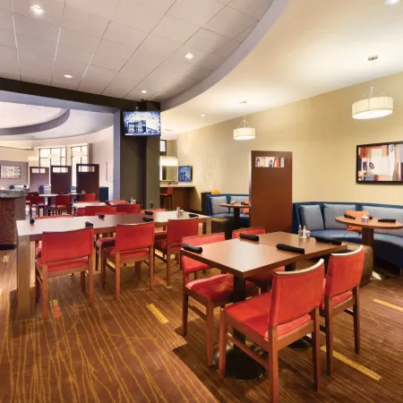Courtyard by Marriott Oklahoma City Downtown Отели рядом с достопримечательностью «Бриктаун»