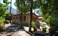 Feel at home in our lovely villa Отели в г. 
