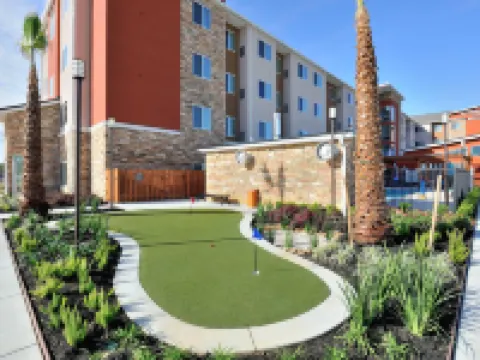 Residence Inn Houston Tomball 湯博爾酒店