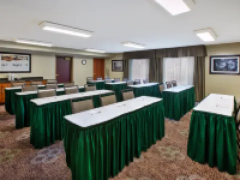 Hampton Inn Gaylord Hotels in Otsego County